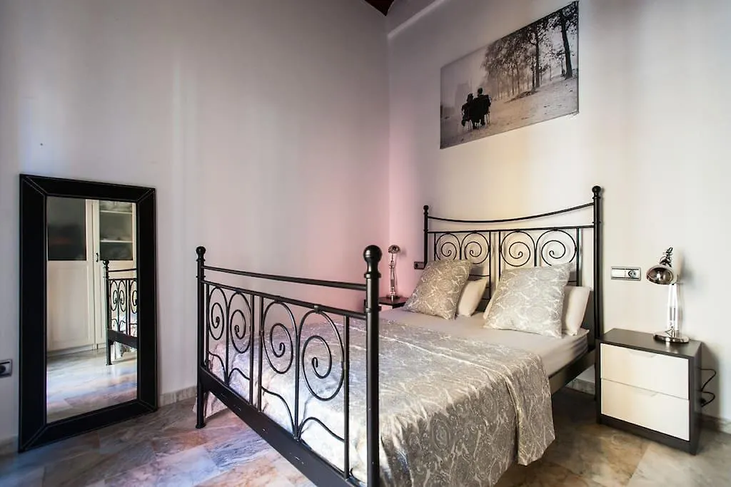 The City Center Dream Views Apartman Sevilla
